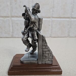 1999 Courage Under Fire "COURAGE" Fine Pewter Figurine-RARE